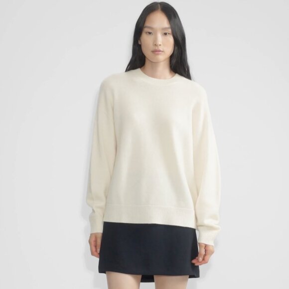 Aritzia Wool and Cashmere Crewneck Sweater - Picture 6 of 7